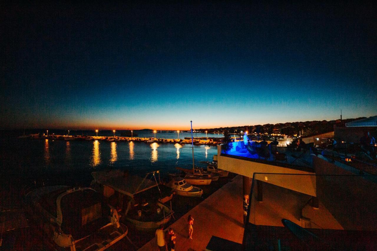The Loza - Seaside Festival Hotel Novalja Bagian luar foto
